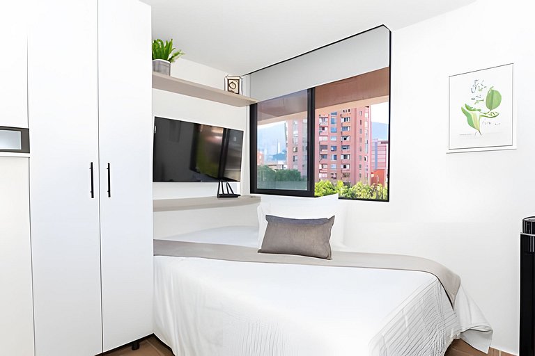 81| Cozy & Modern LOFT Perfect for solo travelers.