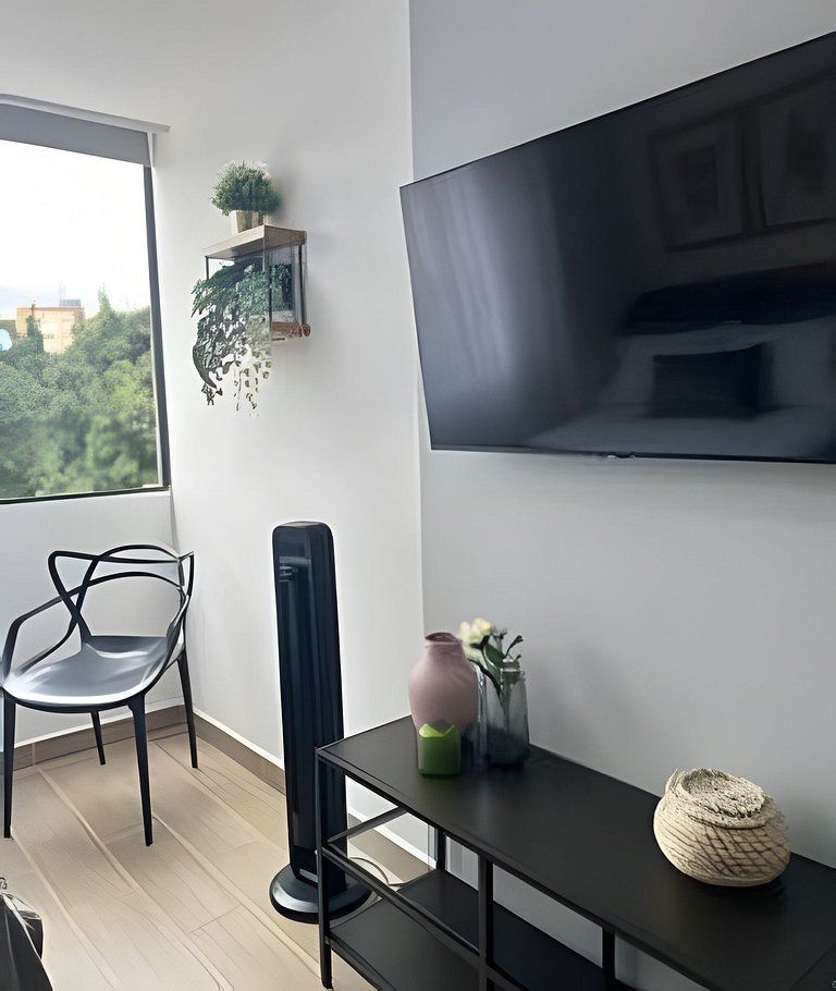 81| Loft para pareja con ubicación estrategica MED