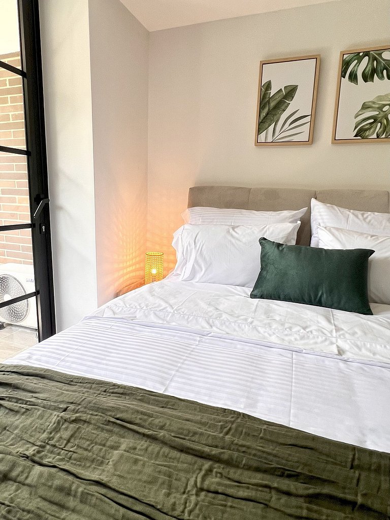 Loft moderno cerca de Laureles, metro y plaza mayor
