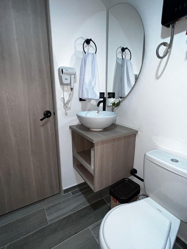 Nuevo y equipado Loft en Medellín cerca a Laureles