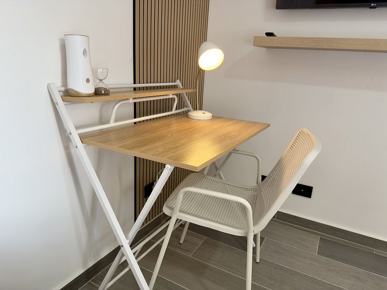 Loft moderno con balcón • Cerca de Plaza Mayor