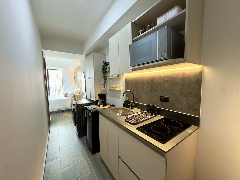 Loft moderno con balcón • Cerca de Plaza Mayor