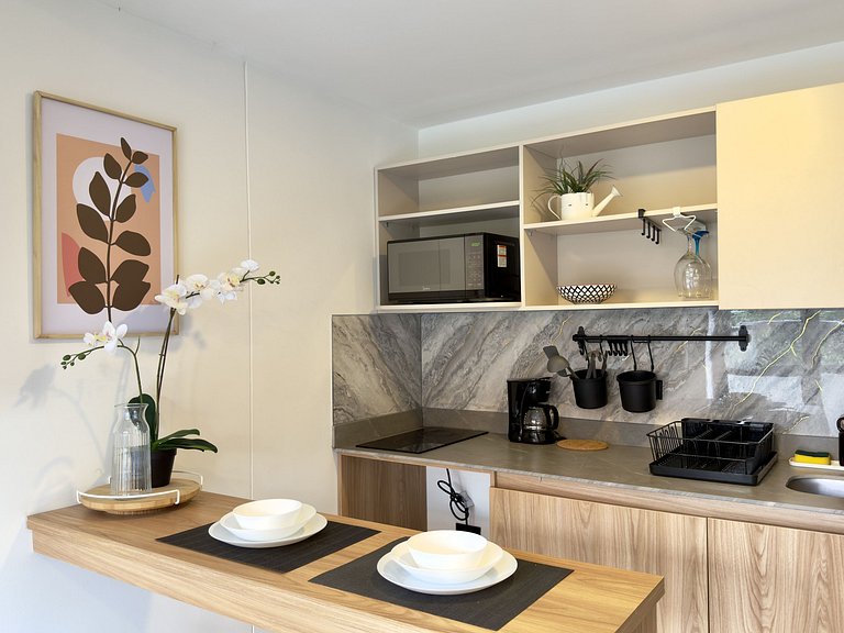 Luminoso & Acogedor Apartaloft en Laureles