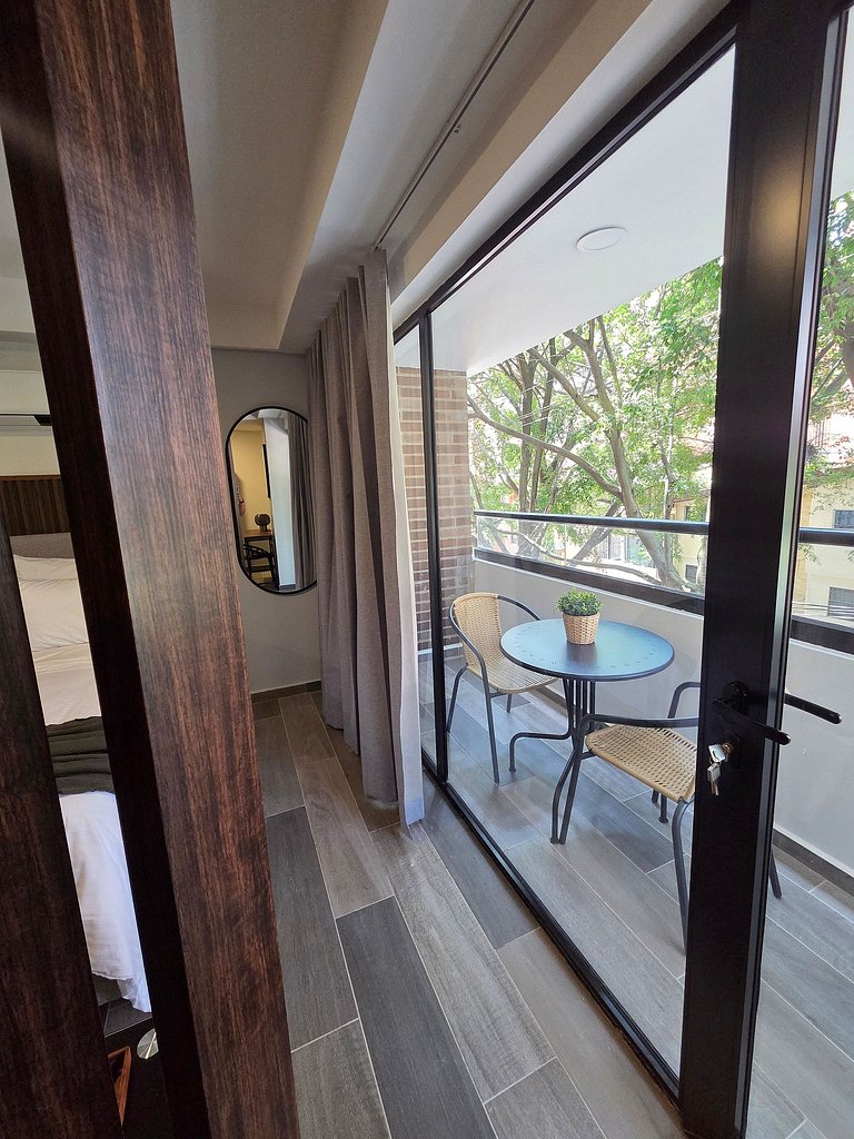 Loft Premium Vista y Terraza – Zona Estadio